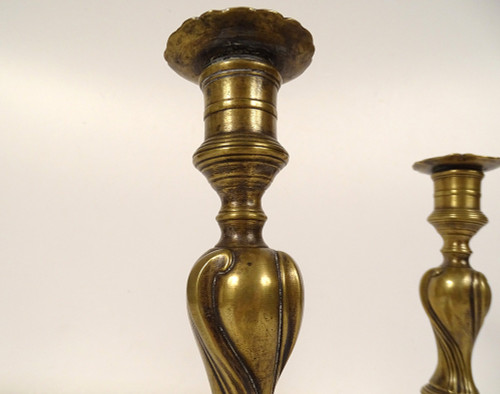 Coppia di Candelieri Stemma Luigi XV Stemma in Bronzo Flambeaux XVIII Secolo