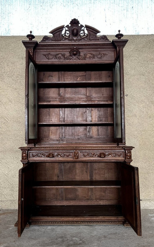 Renaissance style hunting lodge library buffet in solid carved oak circa 1850