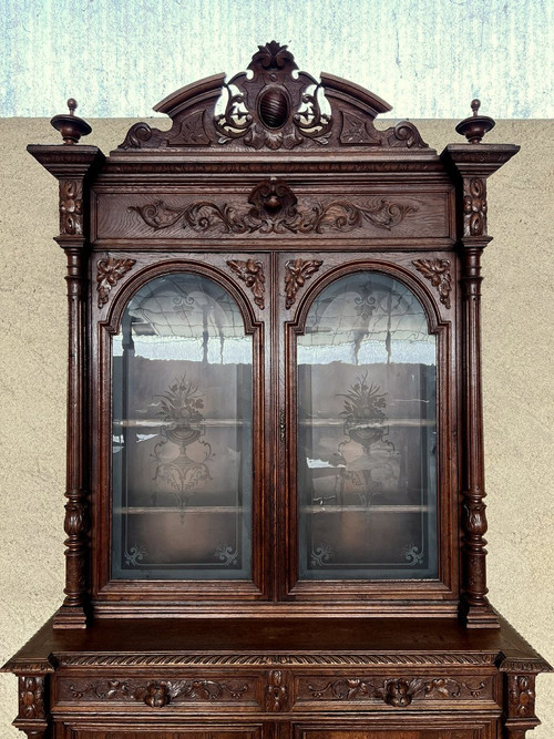 Renaissance style hunting lodge library buffet in solid carved oak circa 1850