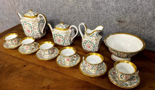 Paris porcelain: magnificent Empire period tea/coffee service circa 1810