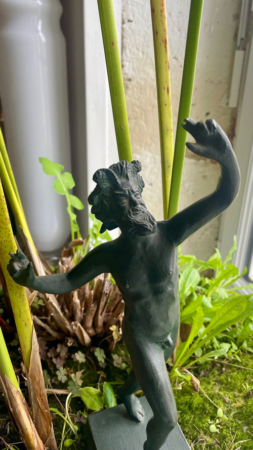 Faune dansant en bronze, XIXe siècle 