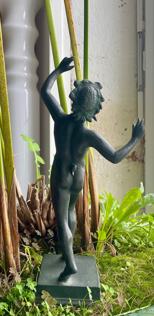 Faune dansant en bronze, XIXe siècle 