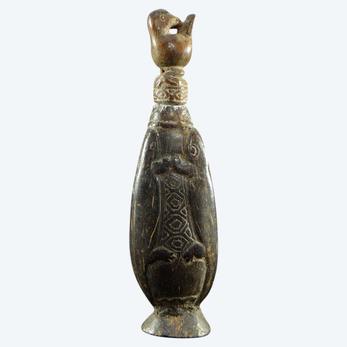 Indonesia, Island of Timor, Rare Wooden Chalk Box (betel) Carved With Lizards And A Bird.