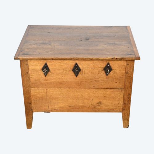 Oak community chest - Late 19th century