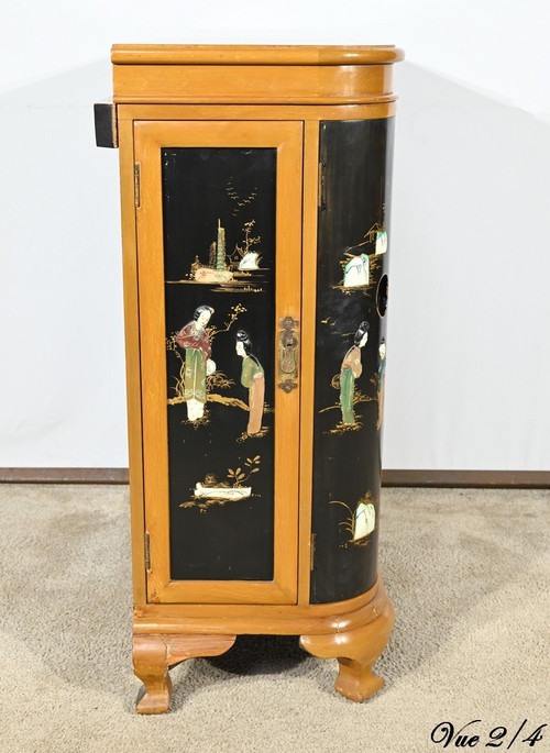 Cabinet Asiatique à Liqueurs en Bois Laqué, Chine - 1950