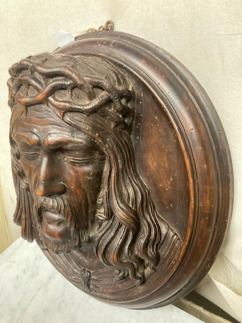 Ancient 18th century sculpture “Christ The Passion” in walnut size: 36 cm
