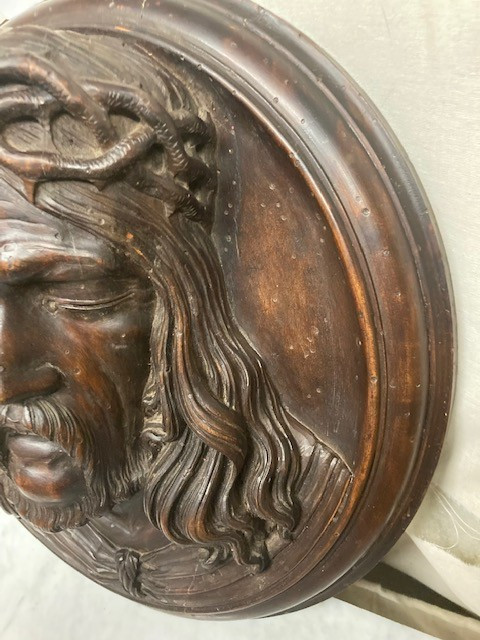 Ancient 18th century sculpture “Christ The Passion” in walnut size: 36 cm