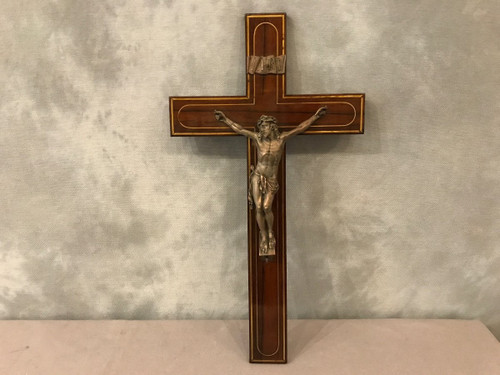 Beautiful 19th century Napoleon III bronze crucifix on varnished mahogany cross