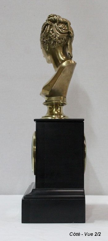  Orologio in marmo e busto in bronzo di Diane de Poitiers, da J. Goujon - seconda parte del XIX secolo