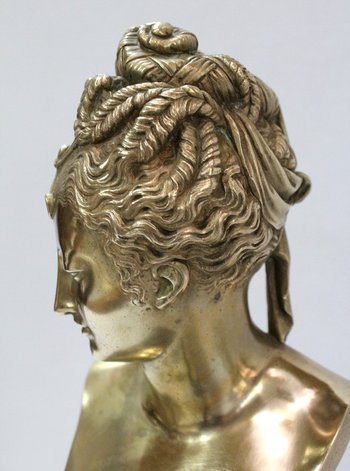  Orologio in marmo e busto in bronzo di Diane de Poitiers, da J. Goujon - seconda parte del XIX secolo