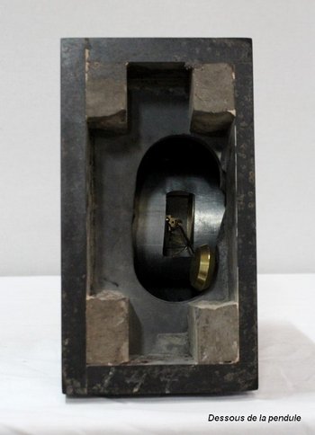  Orologio in marmo e busto in bronzo di Diane de Poitiers, da J. Goujon - seconda parte del XIX secolo
