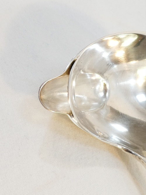 Sauciere sur dormant en ARGENT MASSIF et cuillere a sauce DOUTRE ROUSSEL