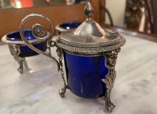  Quatre Salerons Et Un Moutardier En Argent 1er Coq.