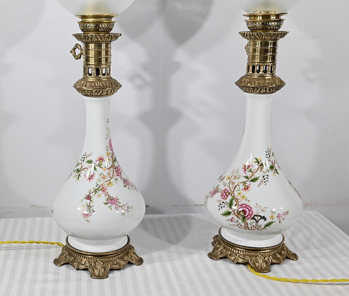 Paire de Lampes à Pétrole électrifiées, style Napoléon III – Milieu XXe
