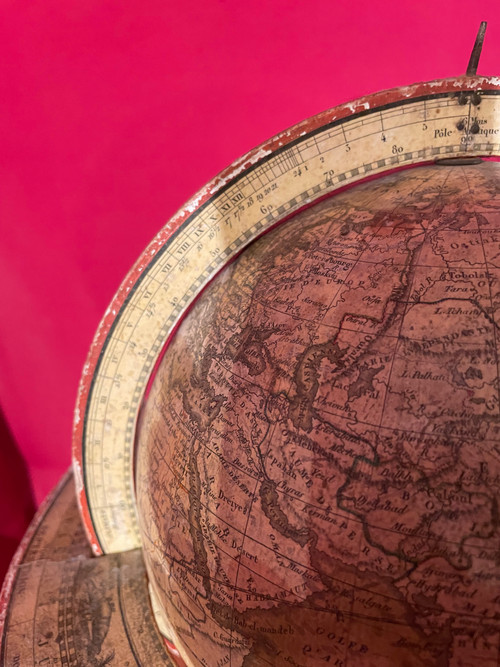Globe drawn up by Félix Delamarche in 1835