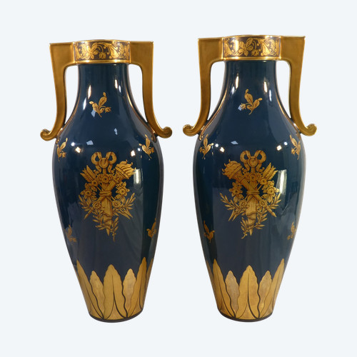 Paire de grands vases en porcelaine de TOURS JAGUET PINON 58,5 cm