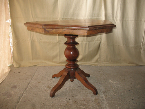 Octagonal inlaid pedestal table in the Charles X style 19th century