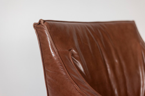 Lintello. Paire de fauteuil en cuir camel. Années 1970.