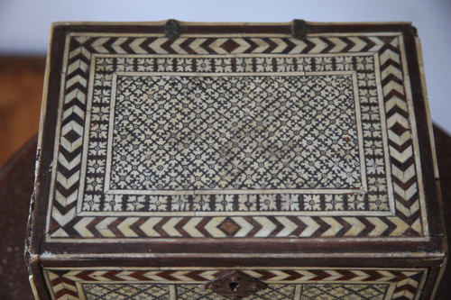 18th-century Indo-Portuguese chest/cabinet