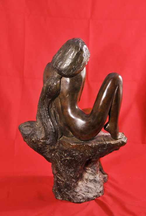  Jean-Pierre GONNIN, Giovane donna seduta su una roccia, bronzo