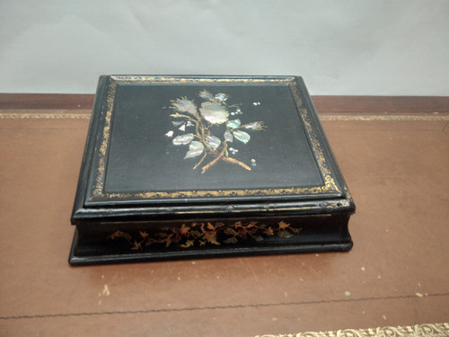 Papier-mâché writing case