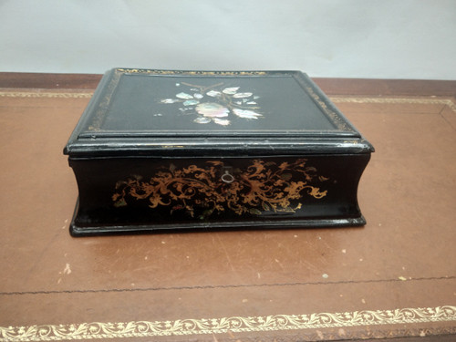 Papier-mâché writing case