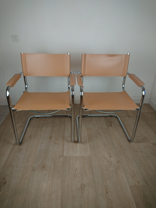Poltrone cantilever in pelle beige