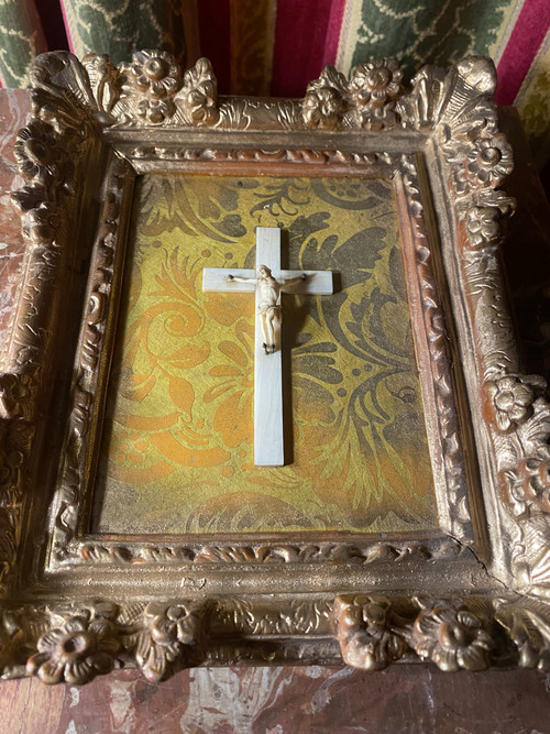 Rare 18th century miniature Christ in Dieppe ivory, Regency gilt frame, gilded paper with branches