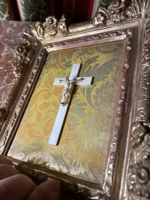 Rare 18th century miniature Christ in Dieppe ivory, Regency gilt frame, gilded paper with branches