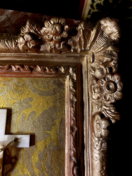 Rare 18th century miniature Christ in Dieppe ivory, Regency gilt frame, gilded paper with branches