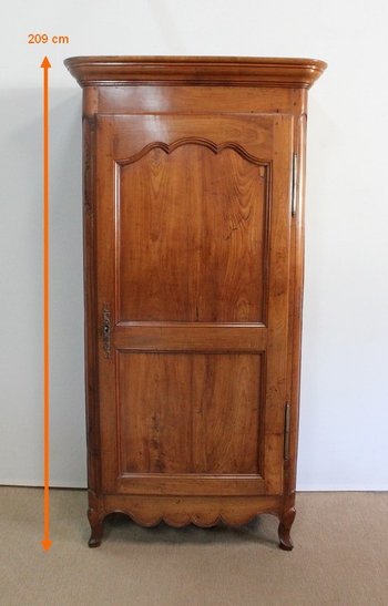  Bonnetière en Merisier massif, style Louis XV - Début XIXe 