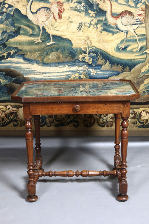 Louis XIII cabaret table