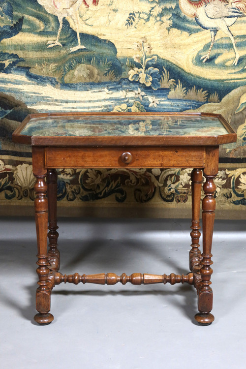 Louis XIII cabaret table