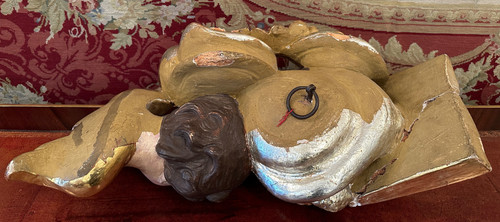 Putten aus polychrom geschnitztem Holz aus dem 18. Jahrhundert