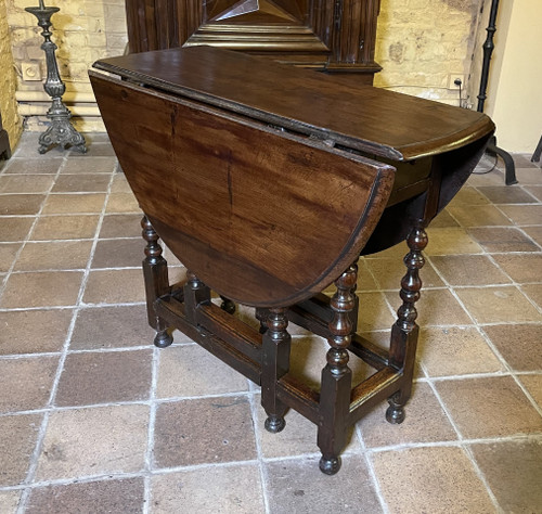 Table Gateleg En Chêne Du 17° Siècle