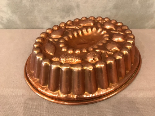 Stampo per dolci in rame del XIX secolo con decorazione di frutta