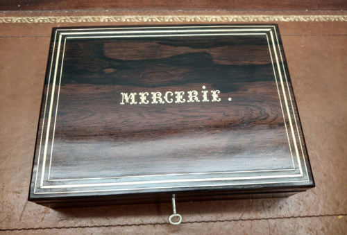 Inscription box