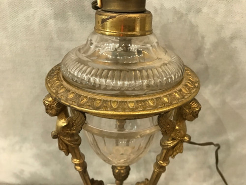 schöne Petroleumlampe aus dem 19. Jahrhundert aus Bronze und Kristall
