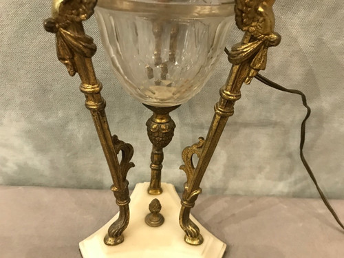 schöne Petroleumlampe aus dem 19. Jahrhundert aus Bronze und Kristall