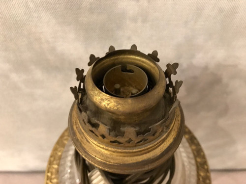 schöne Petroleumlampe aus dem 19. Jahrhundert aus Bronze und Kristall
