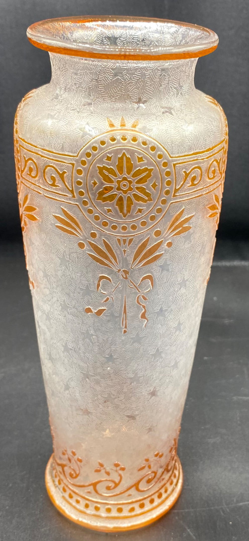 ST.-LOUIS-VASE