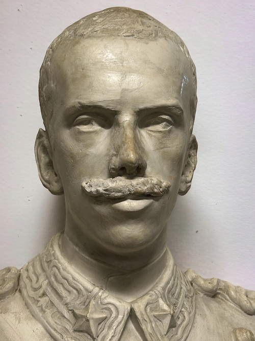 Humberto 1° Re d'Italia ( 1844-1900 ) Grande busto in gesso Inizio XIX secolo Humberto 1° Re d'Italia