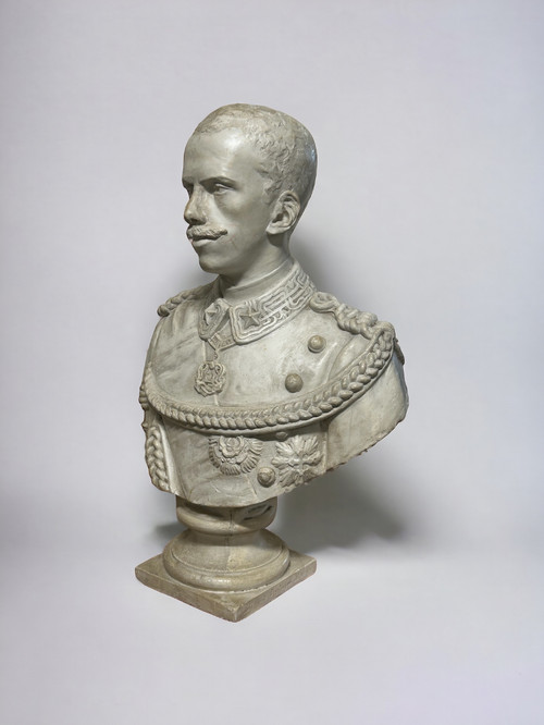 Humberto 1° Re d'Italia ( 1844-1900 ) Grande busto in gesso Inizio XIX secolo Humberto 1° Re d'Italia