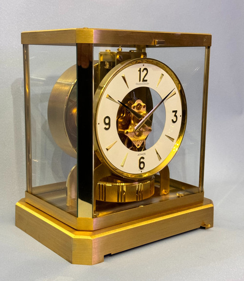 ATMOS clock in gilded brass (JAEGER-LECOULTRE)
