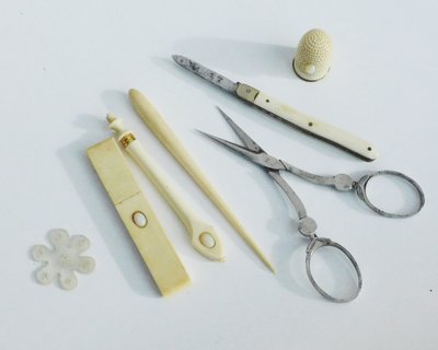 Box Sewing Kit 19th Century Restoration Scissors Steel Tools Bone Ivory