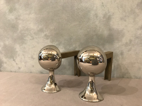 Small modernist andirons in chromed metal circa 1970