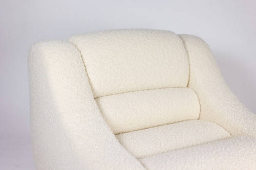 Paire de fauteuils à fines bouclettes. Travail contemporain.