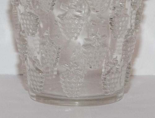 Vaso modello Lava Raisins Malaga R Lalique 1937