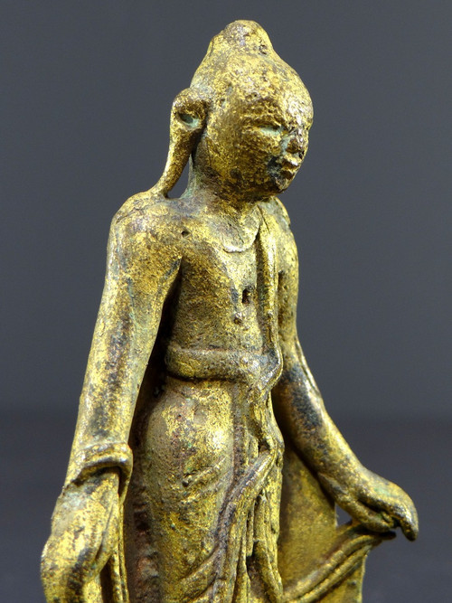 Birma, Bagan Region, 18. Jahrhundert oder früher, Bronzestatue, die Buddha darstellt.