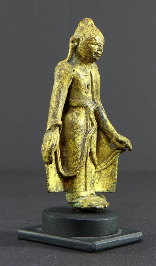 Birma, Bagan Region, 18. Jahrhundert oder früher, Bronzestatue, die Buddha darstellt.